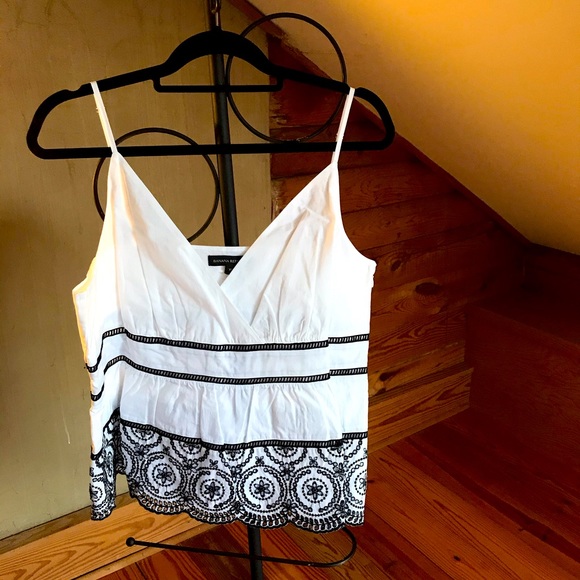 Banana Republic Tops - Banana Republic White Embroidered Tank Top, NWT XL